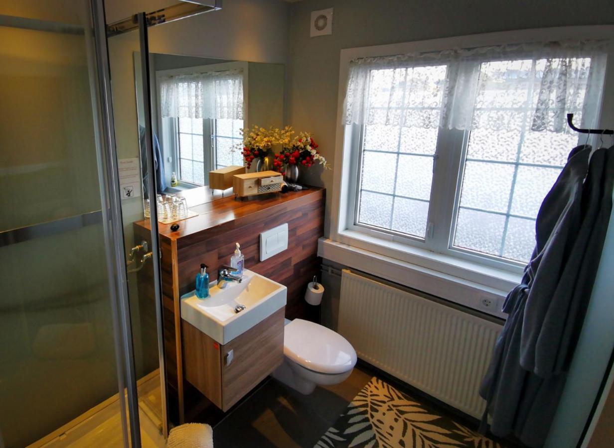 Nupan Deluxe Keflavík Quarto foto