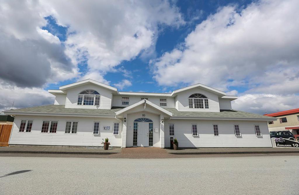 Nupan Deluxe Keflavík Exterior foto