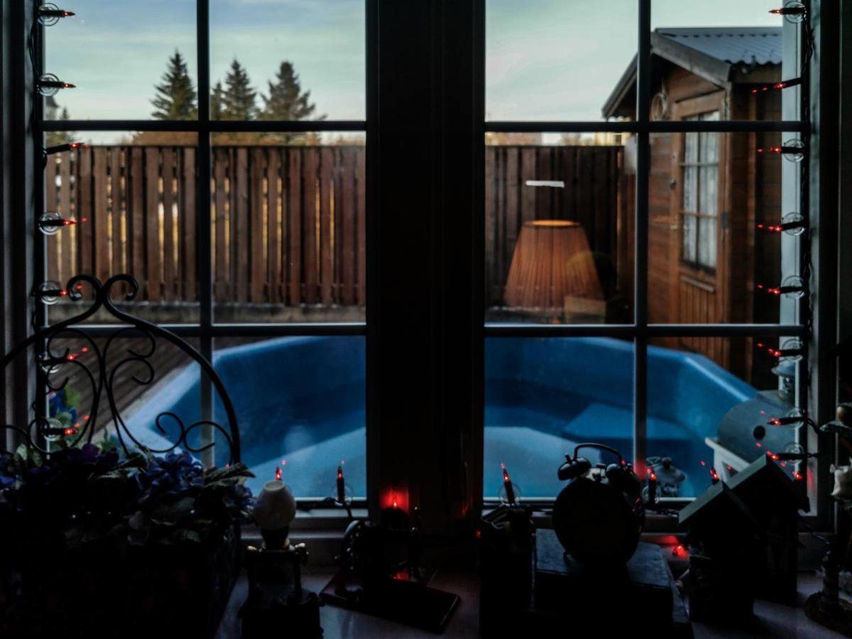 Nupan Deluxe Keflavík Exterior foto